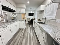 203 South 5th Street, Highlands, TX 77562