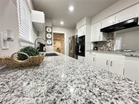 203 South 5th Street, Highlands, TX 77562