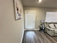 203 South 5th Street, Highlands, TX 77562
