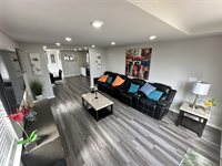 203 South 5th Street, Highlands, TX 77562