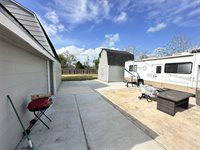 203 South 5th Street, Highlands, TX 77562