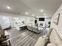 203 South 5th Street, Highlands, TX 77562