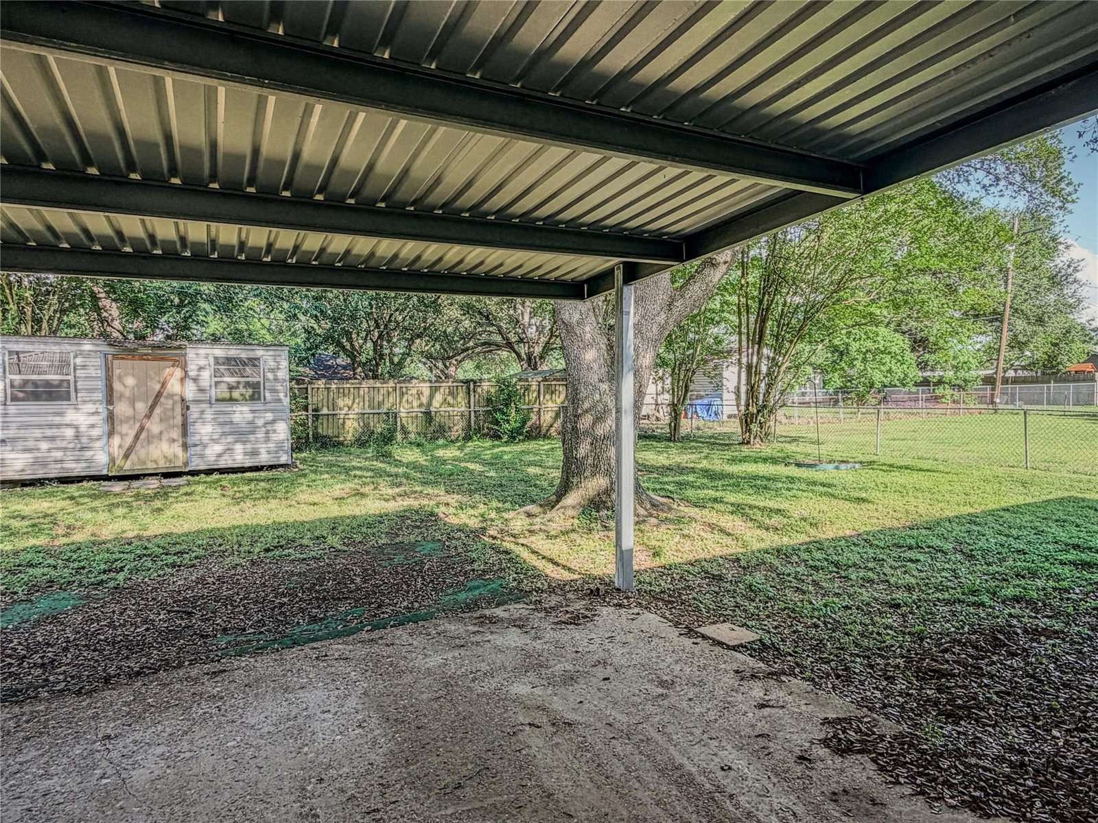 328 Paula Avenue, Bridge City, TX 77611
