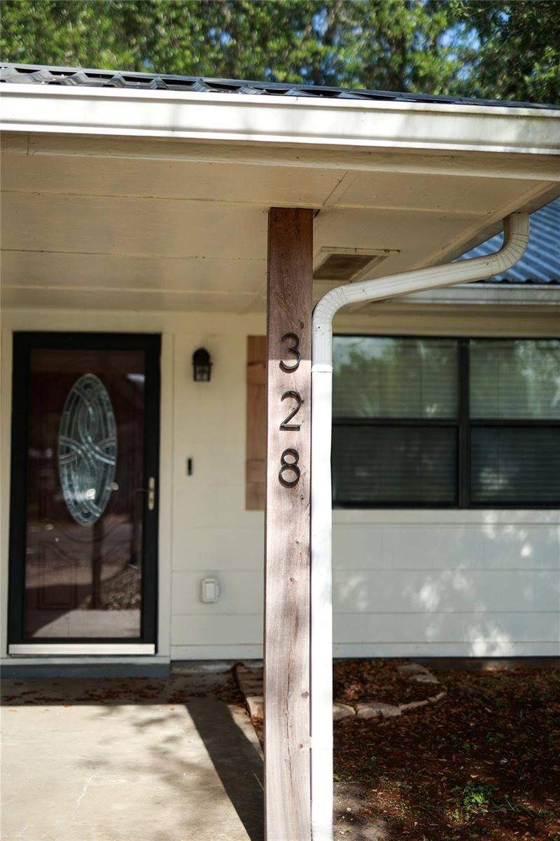 328 Paula Avenue, Bridge City, TX 77611