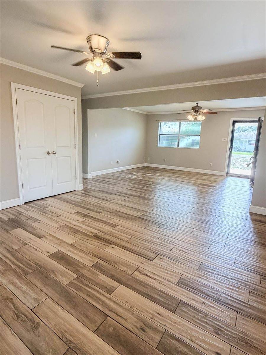 328 Paula Avenue, Bridge City, TX 77611