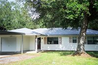 328 Paula Avenue, Bridge City, TX 77611
