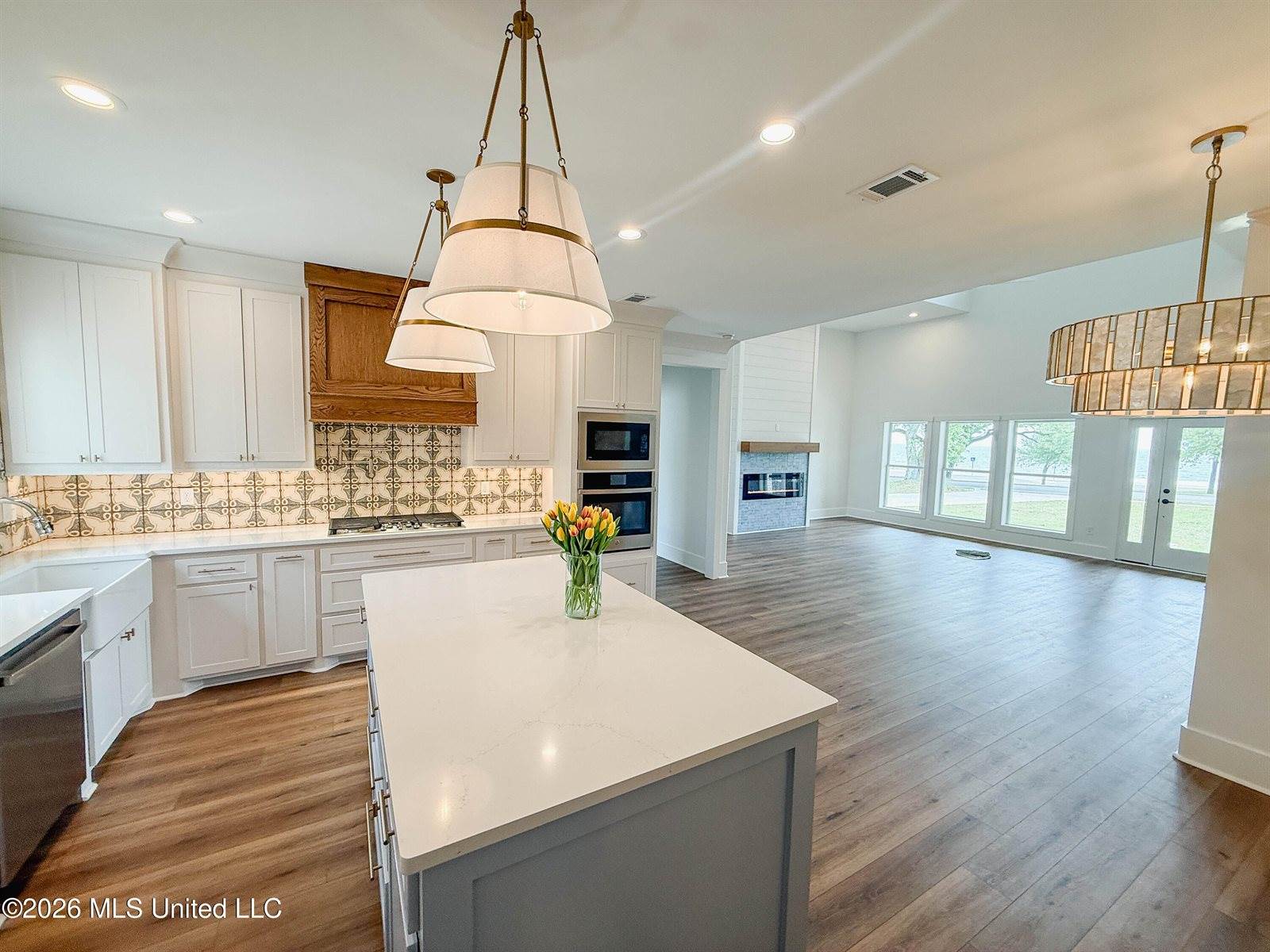 1416 East Beach Boulevard, Gulfport, MS 39501