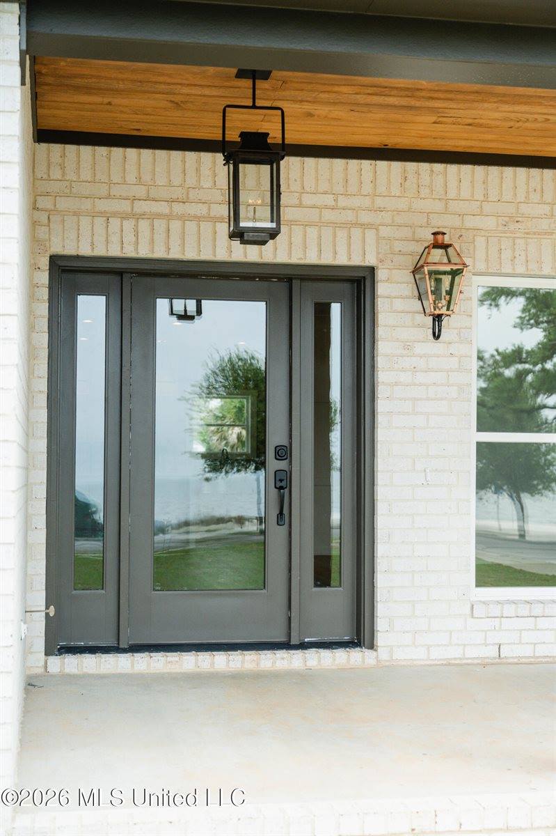 1416 East Beach Boulevard, Gulfport, MS 39501