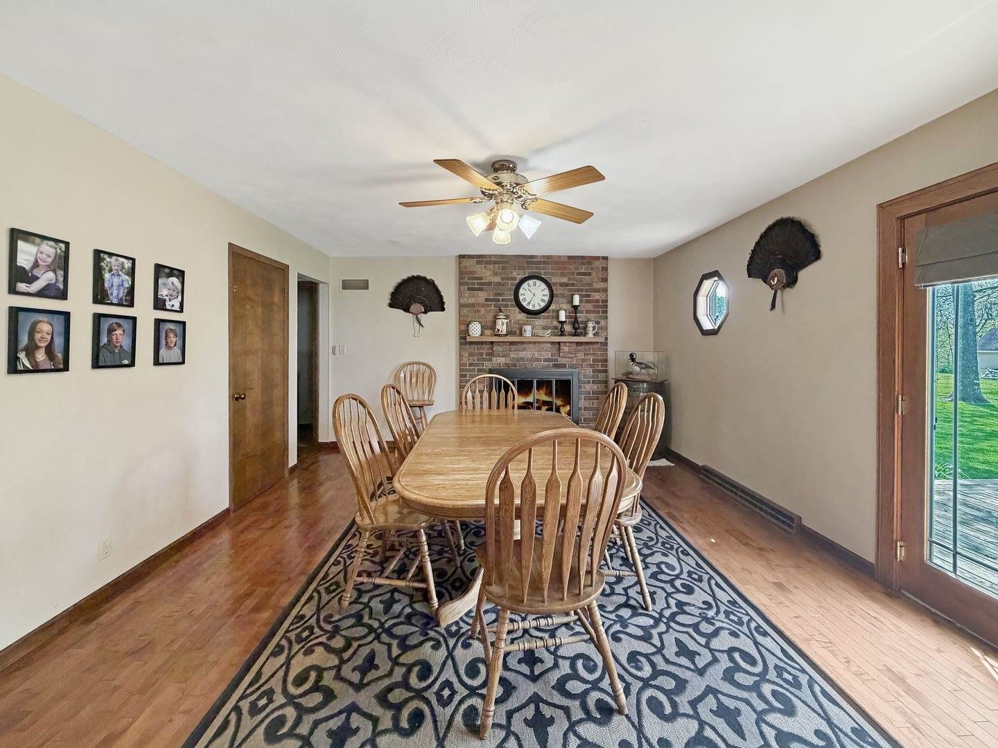 2711 Royal Oaks Drive, Freeport, IL 61032