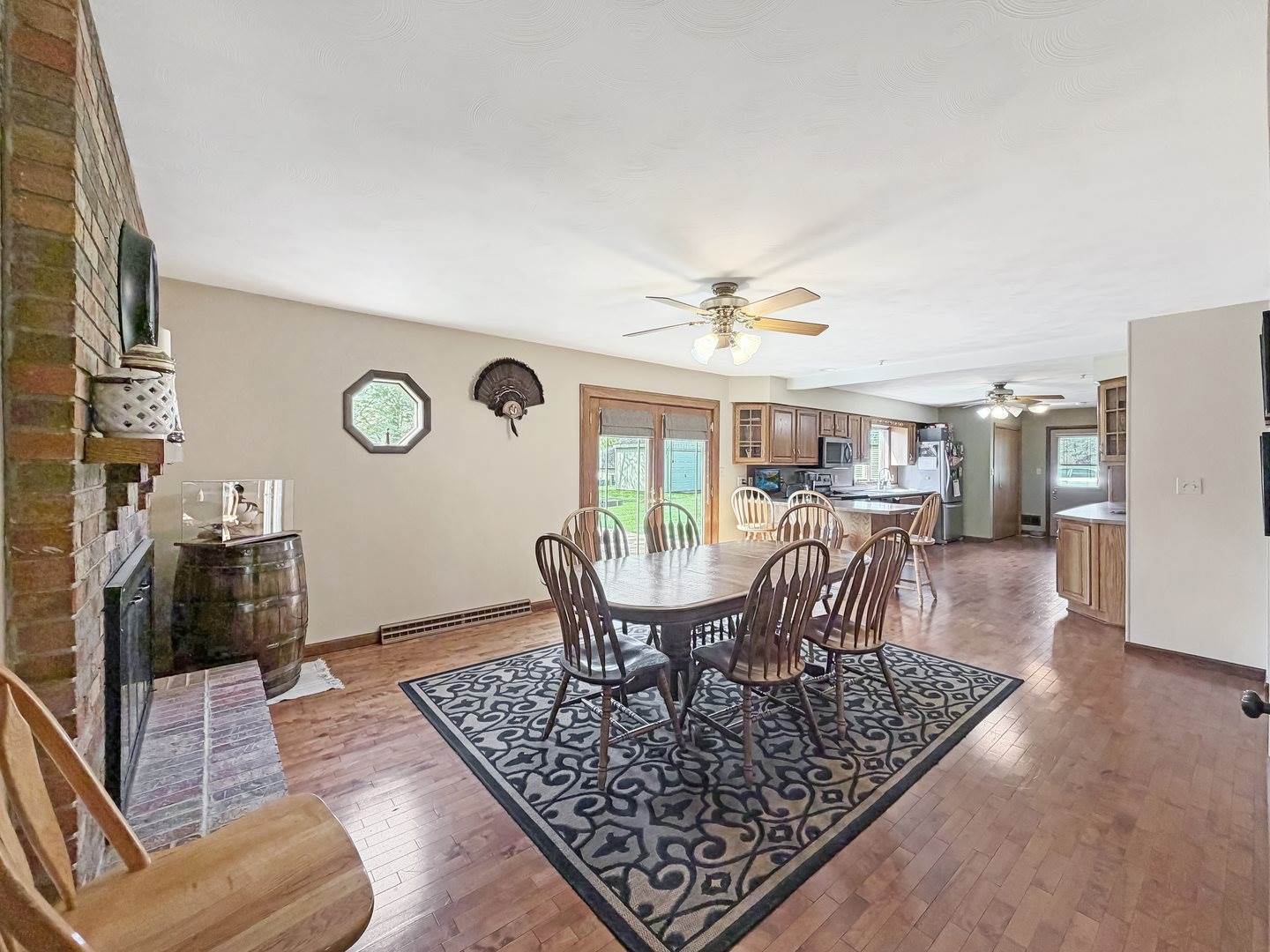 2711 Royal Oaks Drive, Freeport, IL 61032