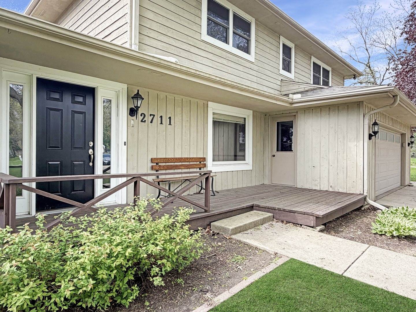 2711 Royal Oaks Drive, Freeport, IL 61032