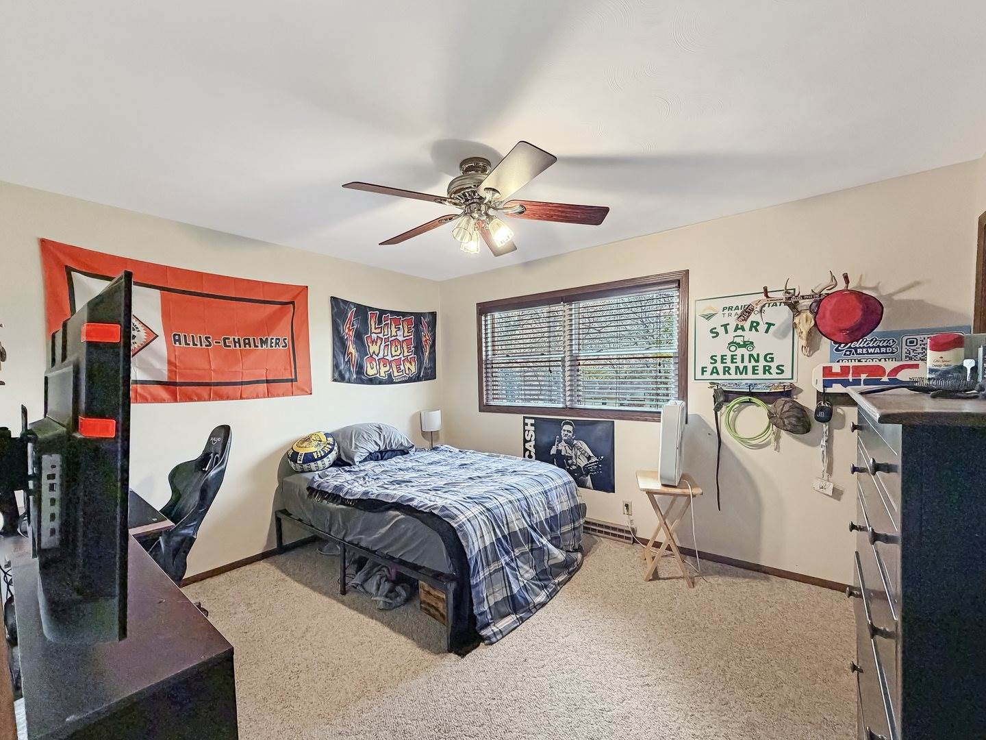 2711 Royal Oaks Drive, Freeport, IL 61032