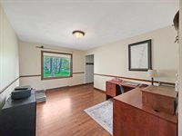 2711 Royal Oaks Drive, Freeport, IL 61032