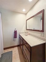 2711 Royal Oaks Drive, Freeport, IL 61032