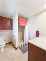 2711 Royal Oaks Drive, Freeport, IL 61032