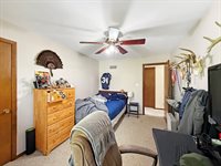 2711 Royal Oaks Drive, Freeport, IL 61032