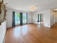 1305 South Prairie Avenue, Freeport, IL 61032