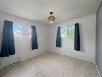 1305 South Prairie Avenue, Freeport, IL 61032