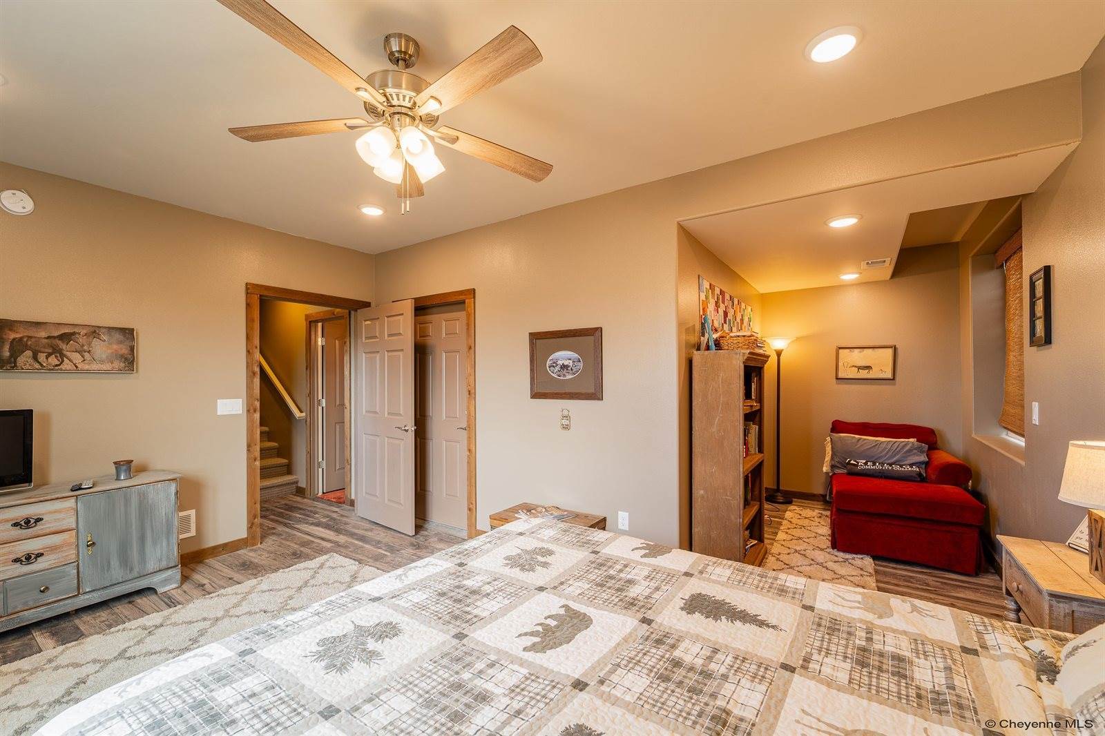 6701 Telluride Dr, Cheyenne, WY 82009