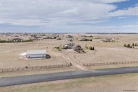 6701 Telluride Dr, Cheyenne, WY 82009