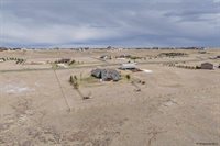 6701 Telluride Dr, Cheyenne, WY 82009