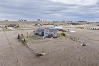 6701 Telluride Dr, Cheyenne, WY 82009