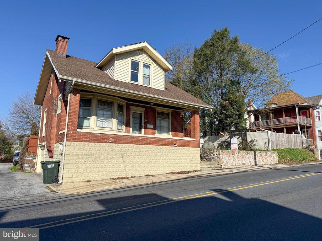 725 N 7TH ST, Lebanon, PA 17046