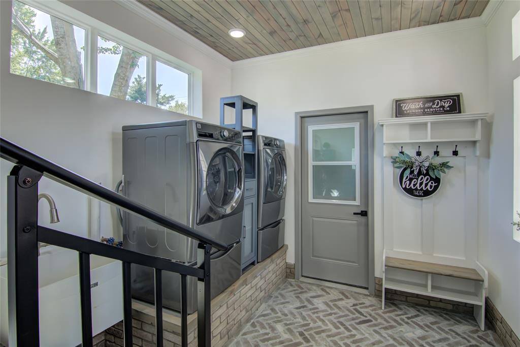222 Hawthorn Street, Strum, WI 54770