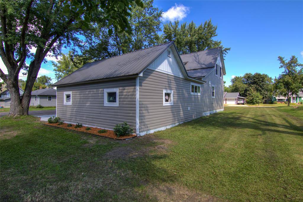 222 Hawthorn Street, Strum, WI 54770