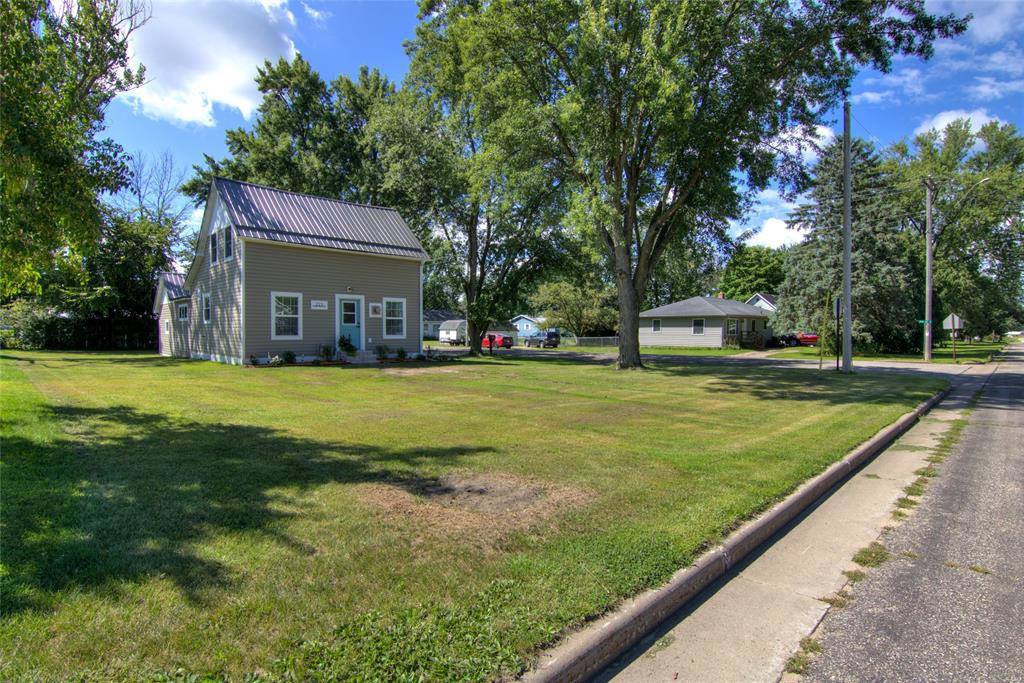 222 Hawthorn Street, Strum, WI 54770