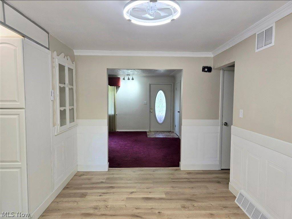 1702 Bears Den Road, Youngstown, OH 44511