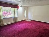 1702 Bears Den Road, Youngstown, OH 44511