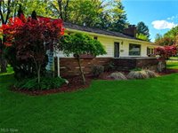 1702 Bears Den Road, Youngstown, OH 44511