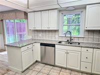 1702 Bears Den Road, Youngstown, OH 44511