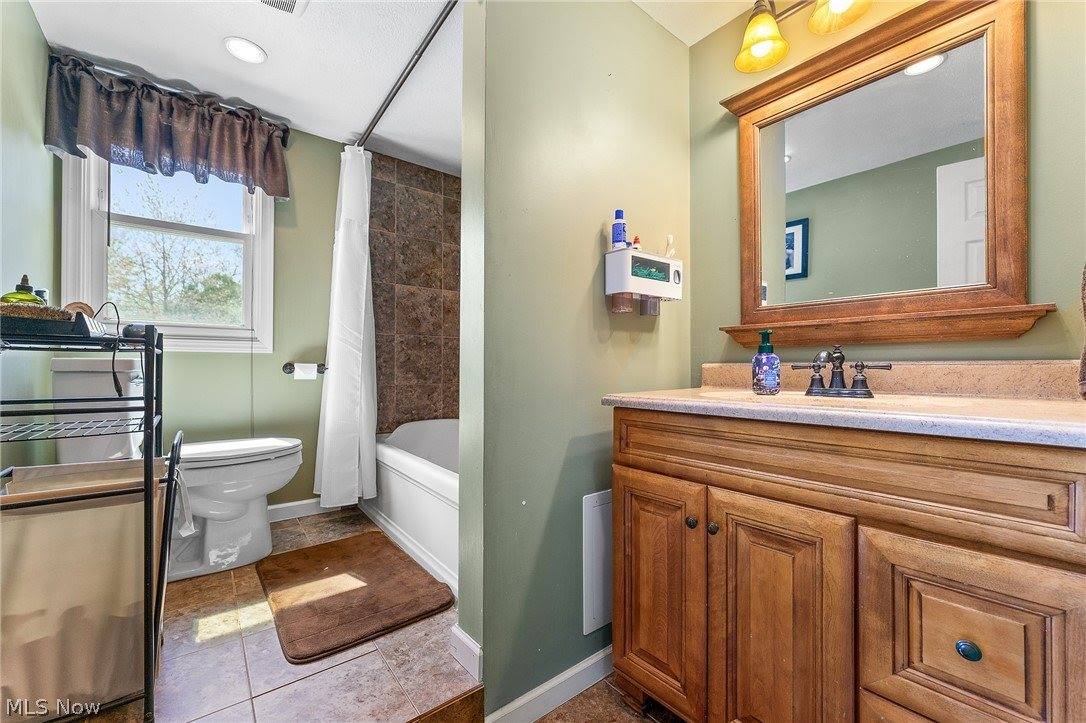14092 Youngstown Pittsburgh Road, Petersburg, OH 44454