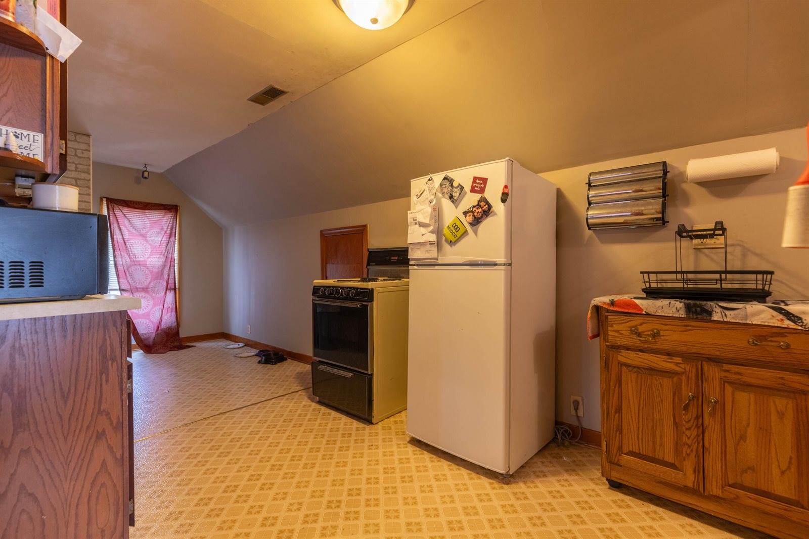 23743 Adams St, Independence, WI 54747