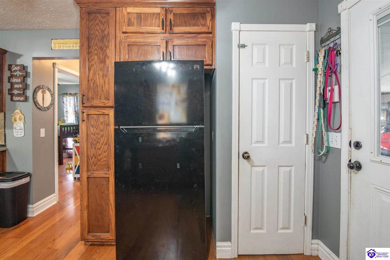 454 Sugar Branch Road, Big Clifty, KY 42712