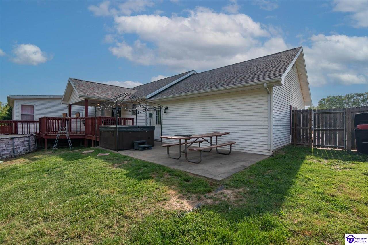 454 Sugar Branch Road, Big Clifty, KY 42712