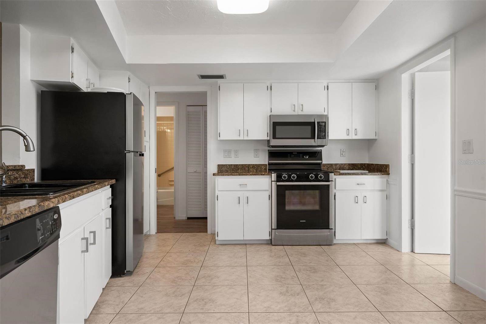 4212 Center Gate Lane, #2, Sarasota, FL 34233
