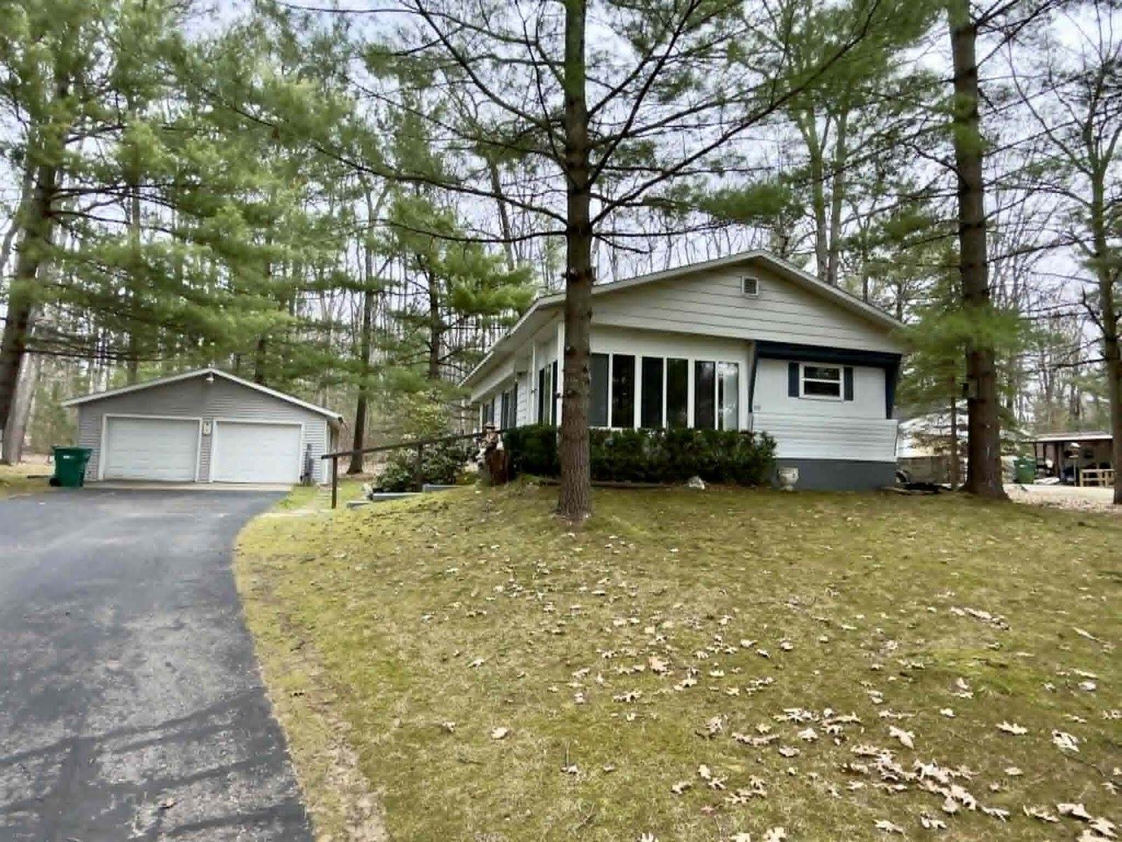 110 Vegas Court, Prudenville, MI 48651