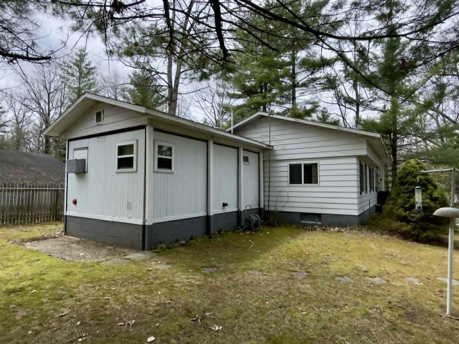 110 Vegas Court, Prudenville, MI 48651
