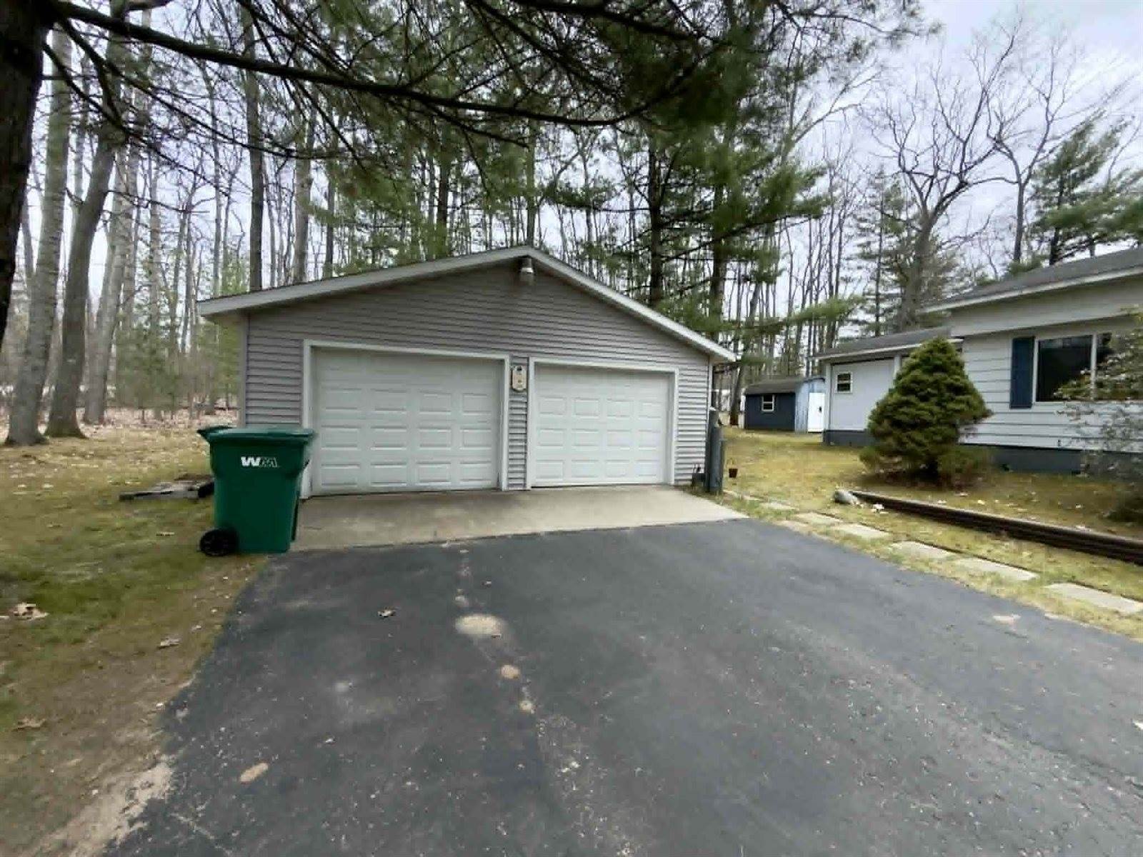 110 Vegas Court, Prudenville, MI 48651