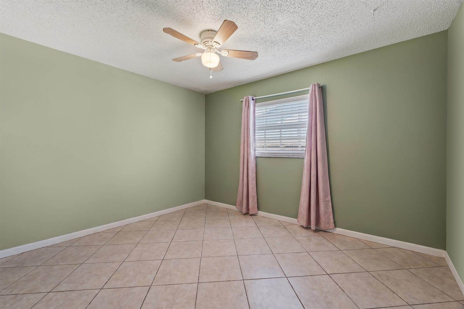 2705 SE Ellendale Street, Stuart, FL 34997