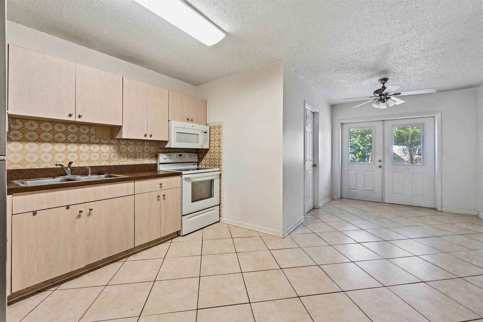 2705 SE Ellendale Street, Stuart, FL 34997