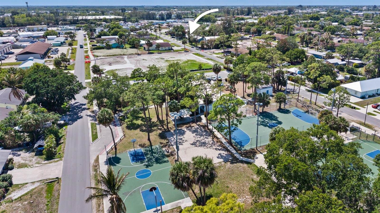 2705 SE Ellendale Street, Stuart, FL 34997