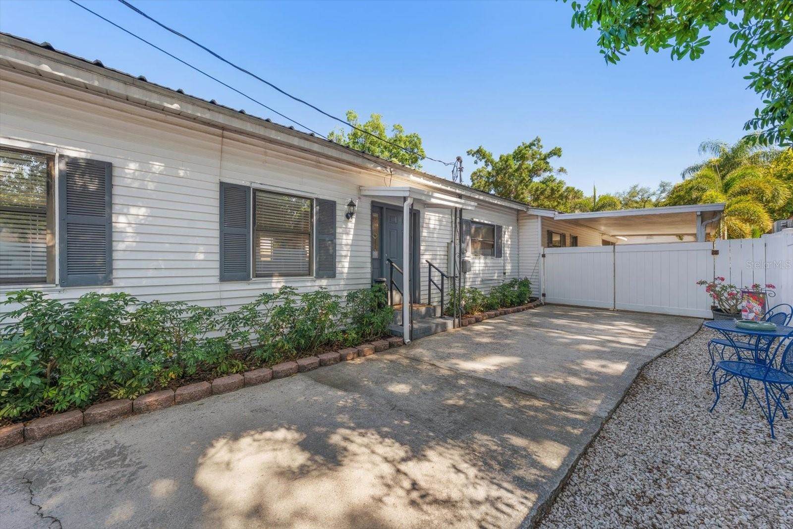 3290 70TH Avenue North, Saint Petersburg, FL 33702