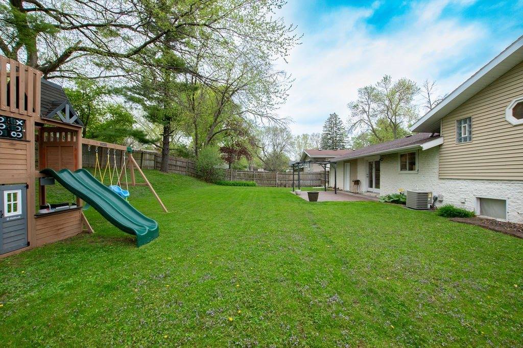 5010 SW 16th Street, Des Moines, IA 50315