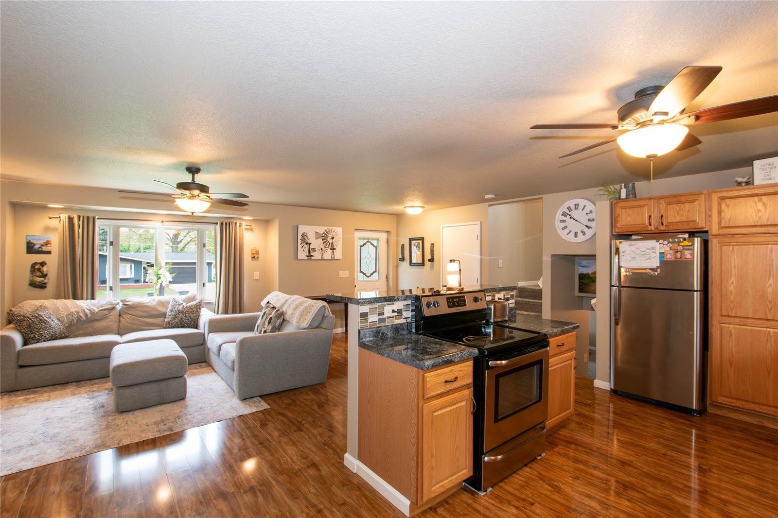 5010 SW 16th Street, Des Moines, IA 50315