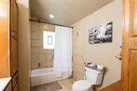 5010 SW 16th Street, Des Moines, IA 50315