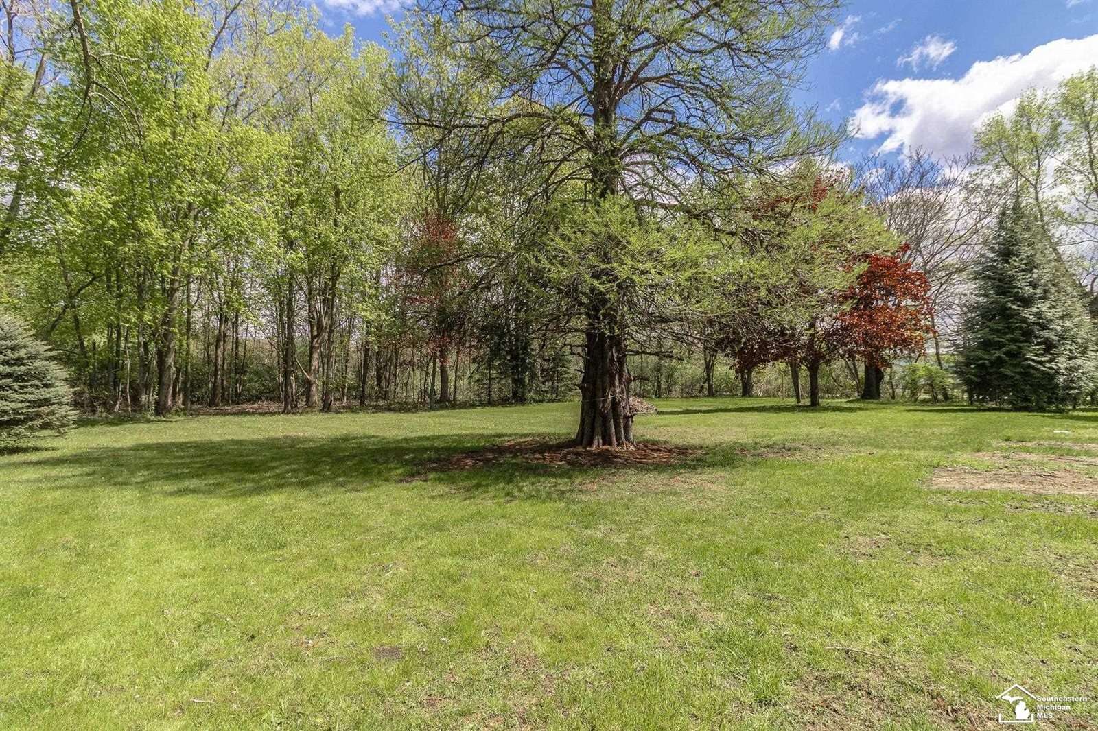 11000 Summerfield Road, Temperance, MI 48182